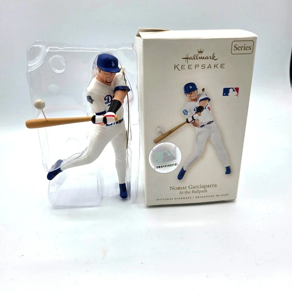 Hallmark Nomar Garciaparra Los Angeles Dodgers‎ Baseball Ornament  2008 NIB